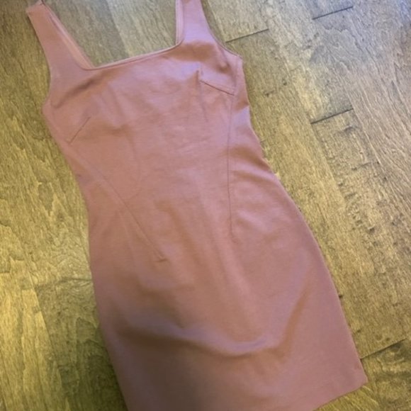 DYNAMITE MINI DRESS IN TAUPE / BLUSH NEVER WORN - Picture 1 of 4